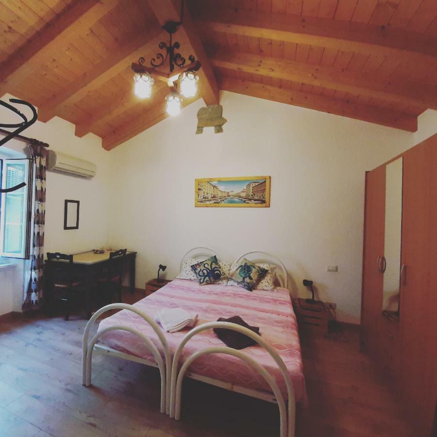 B&B Al Ferdinandeo Triëst Buitenkant foto